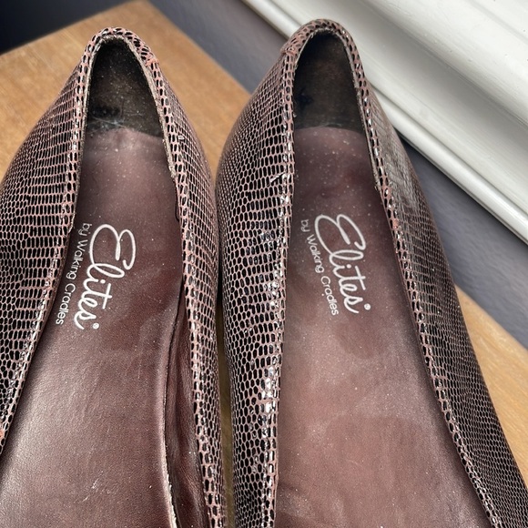 Elites by Walking Cradles Brown Flat 6.5 - Picture 3 of 7